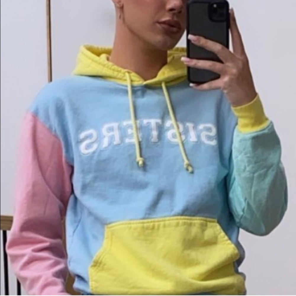JAMES CHARLES SISTERS RECESS HOODIE IN BLUE YELLOW PINK SIZE XL NWOT - Picture 2 of 9